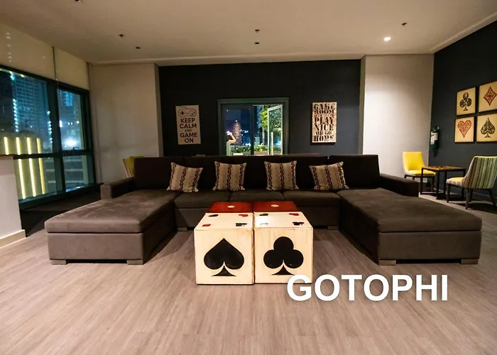 One Uptown Bgc *